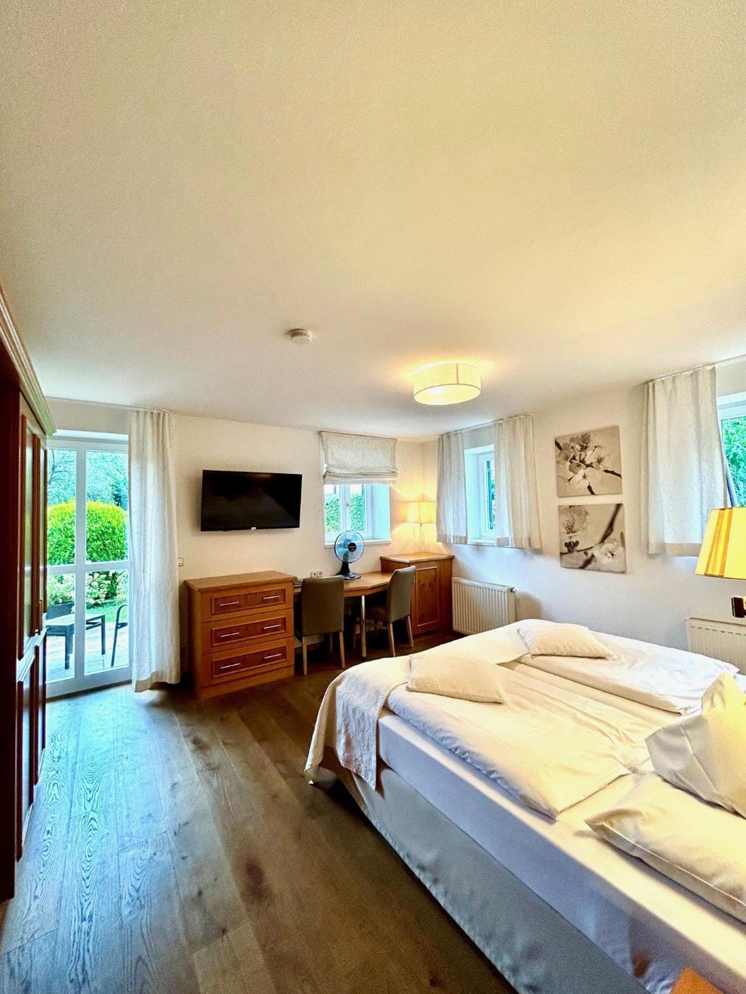 Hotel Fischerhaus Starnberg Exterior photo