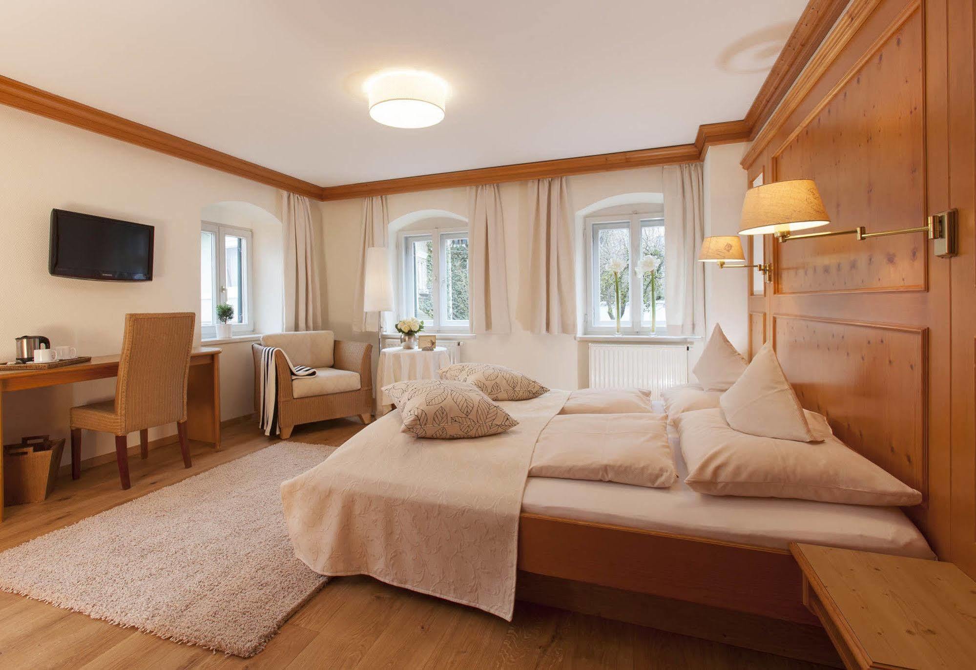 Hotel Fischerhaus Starnberg Exterior photo